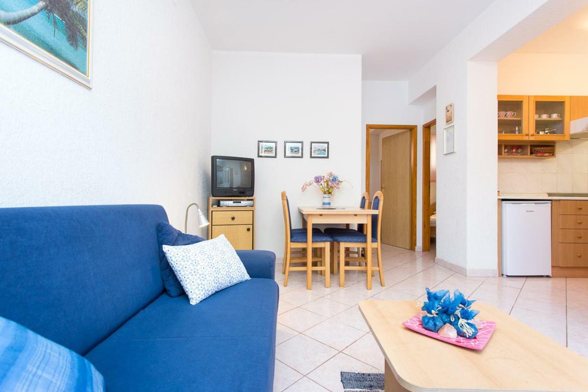 2-Bedroom Apartment 300M From Beach In Punat Kültér fotó