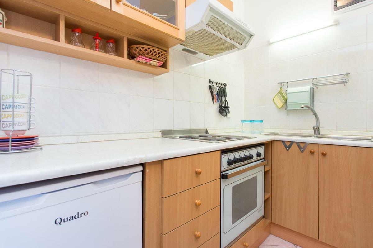 2-Bedroom Apartment 300M From Beach In Punat Kültér fotó